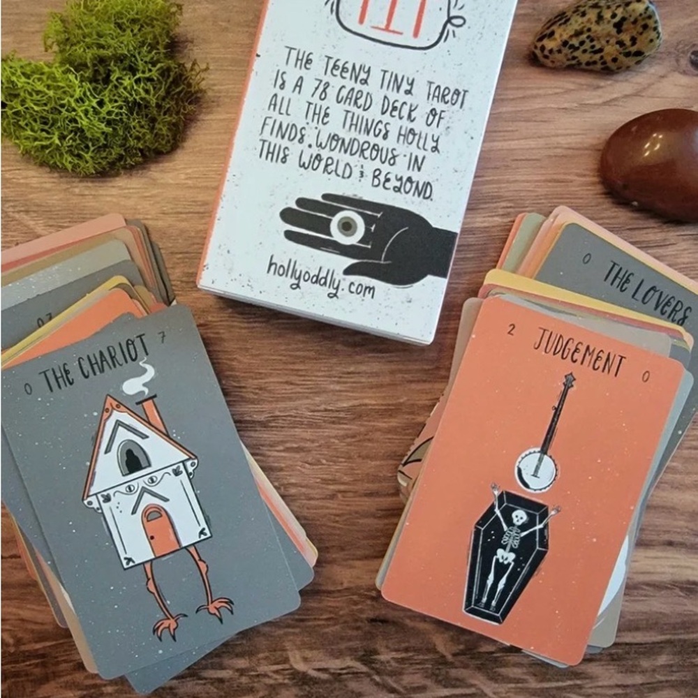 Holly Oddly’s Teeny Tiny Tarot and Mini Divi Set plus Spread Deck - Picture 3 of 3
